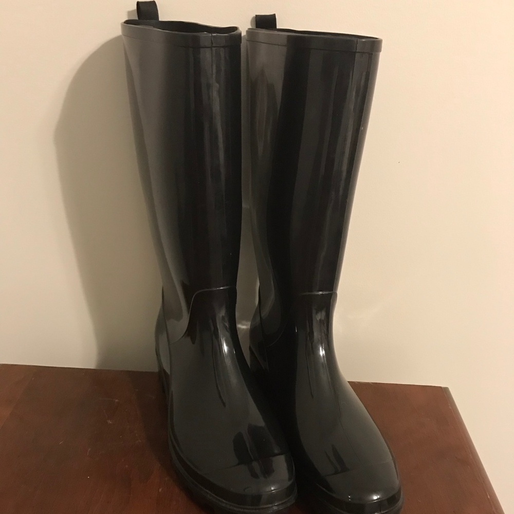 Black Rain boots